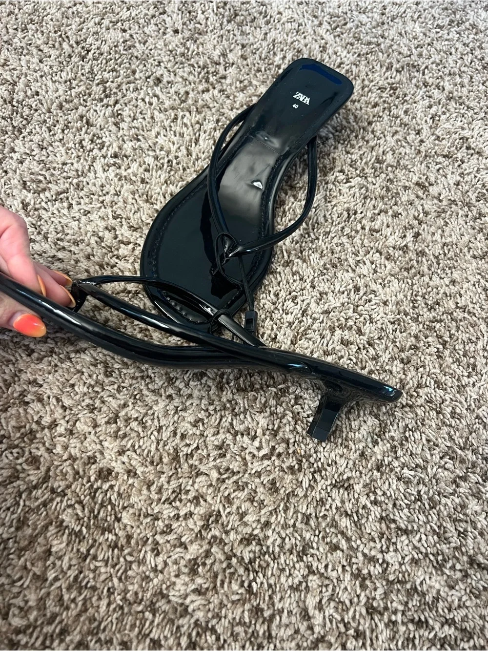 Zara Glossy Black Square-Toe Thong Sandals - Picture 3 of 3